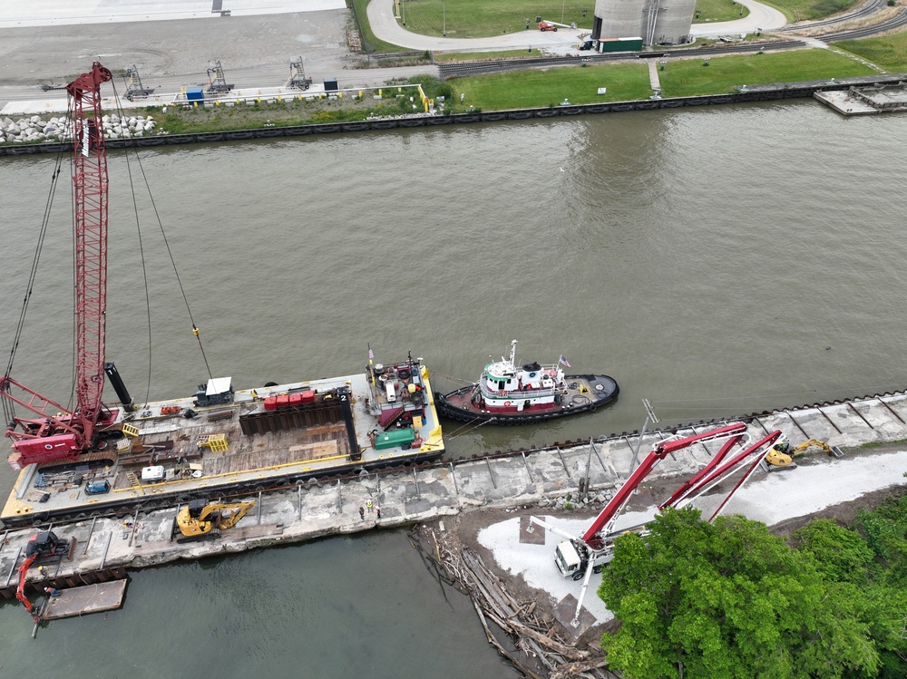 Cleveland W. Pier Repair Aerial Imagery