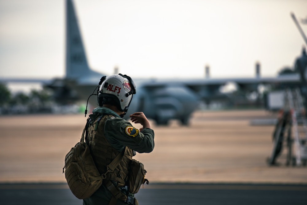 VX-1 conducts flight operations