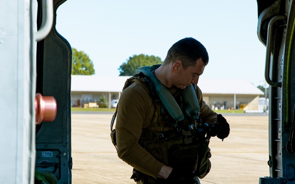 VX-1 conducts flight operations