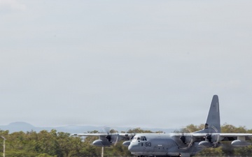 22nd MEU(SOC) | KC130J Super Hercules Delivers Supplies to Jamaica
