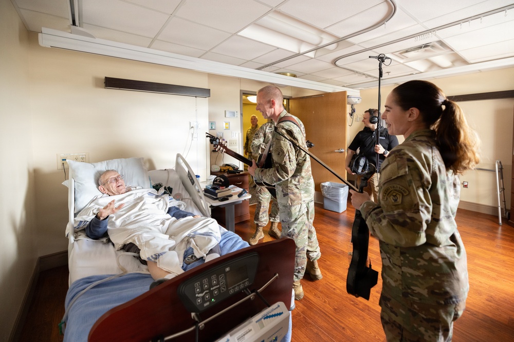 Six-String Soldiers Perform for Nebraska Veteran