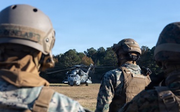 2nd Distribution Support Battalion Conducts Helicopter Support Team Operations