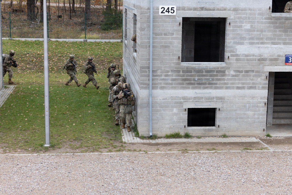3-8 Cav train in close quarter combat
