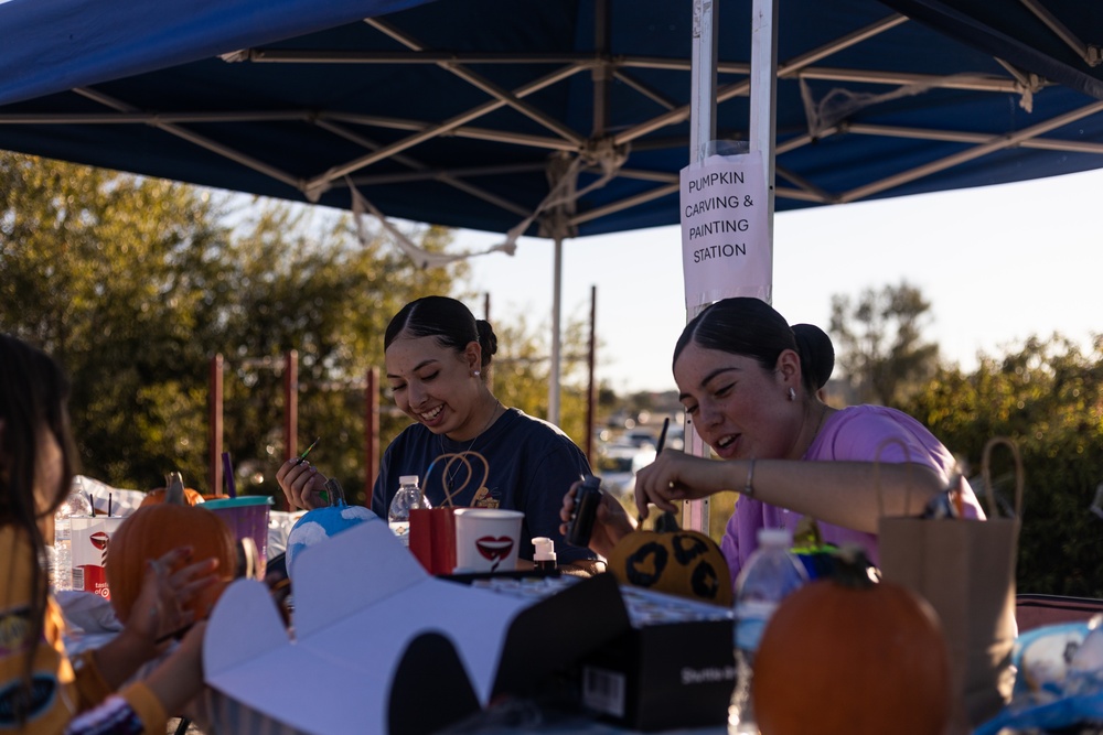 H&amp;S Battalion Celebrates Halloween with a Trunk-or-Treat