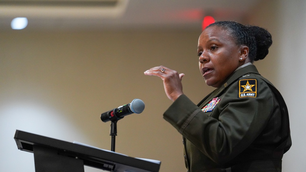 Brig. Gen. Tomika Seaberry speaks at Army Reserve Careers Group (ARCG) event