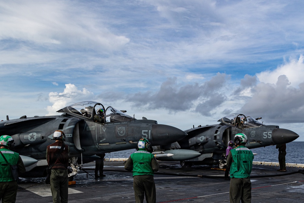 22nd MEU(SOC) | AV-8B Harriers Conduct Flight Operations