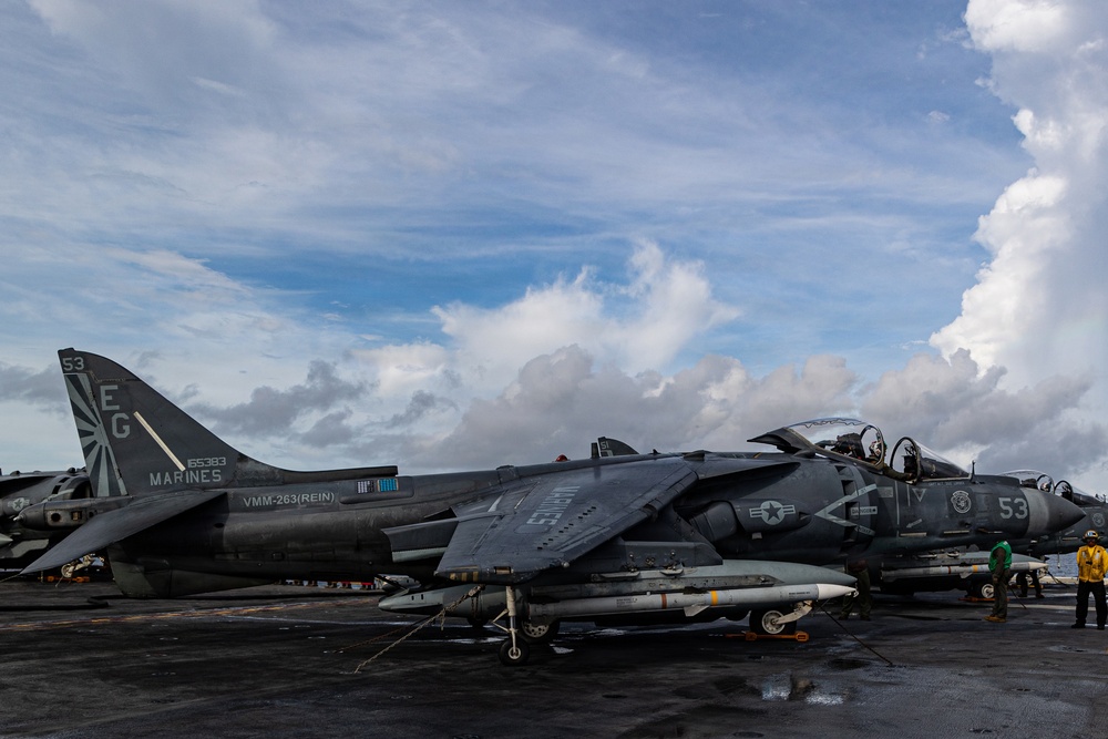 22nd MEU(SOC) | AV-8B Harriers Conduct Flight Operations