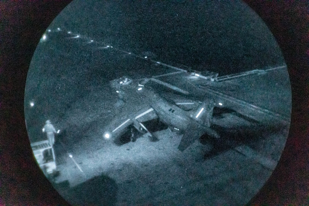 22nd MEU(SOC) | Night Flight Operations on USS Iwo Jima
