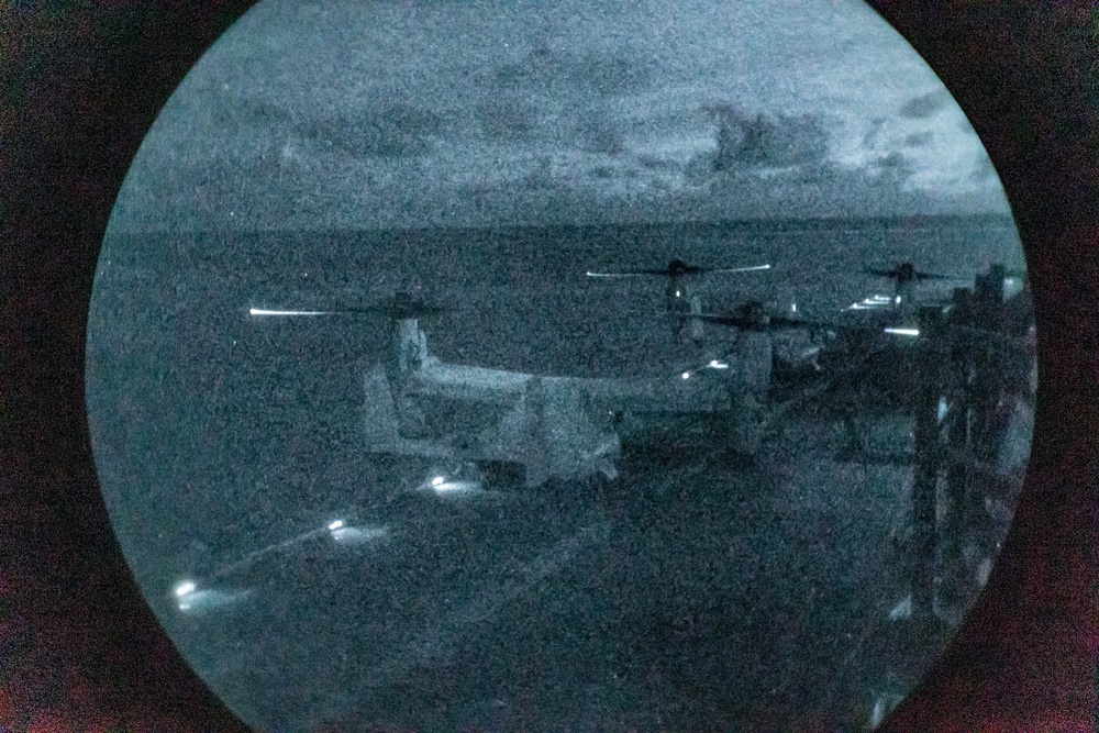 22nd MEU(SOC) | Night Flight Operations on USS Iwo Jima