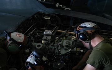 22nd MEU(SOC) | AV-8B Harrier II Maintenance on USS Iwo Jima