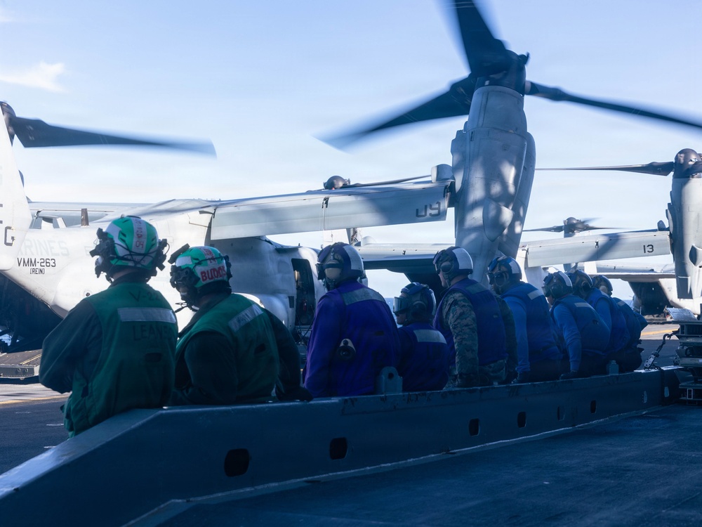 22nd MEU(SOC) | Flight Operations Aboard the USS Iwo Jima