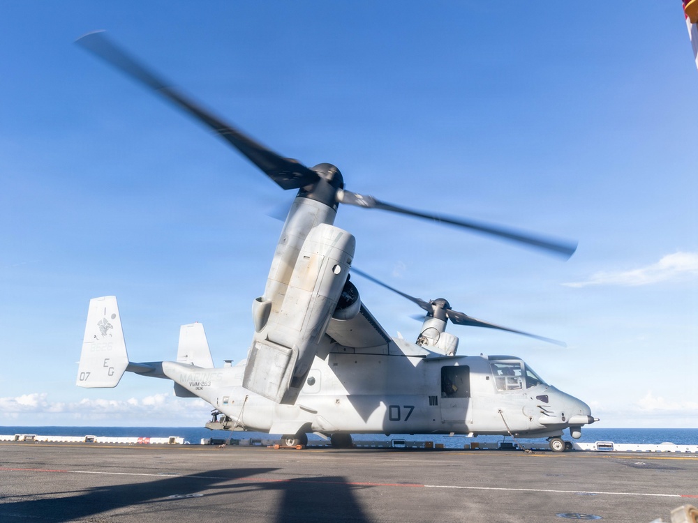 22nd MEU(SOC) | Flight Operations Aboard the USS Iwo Jima
