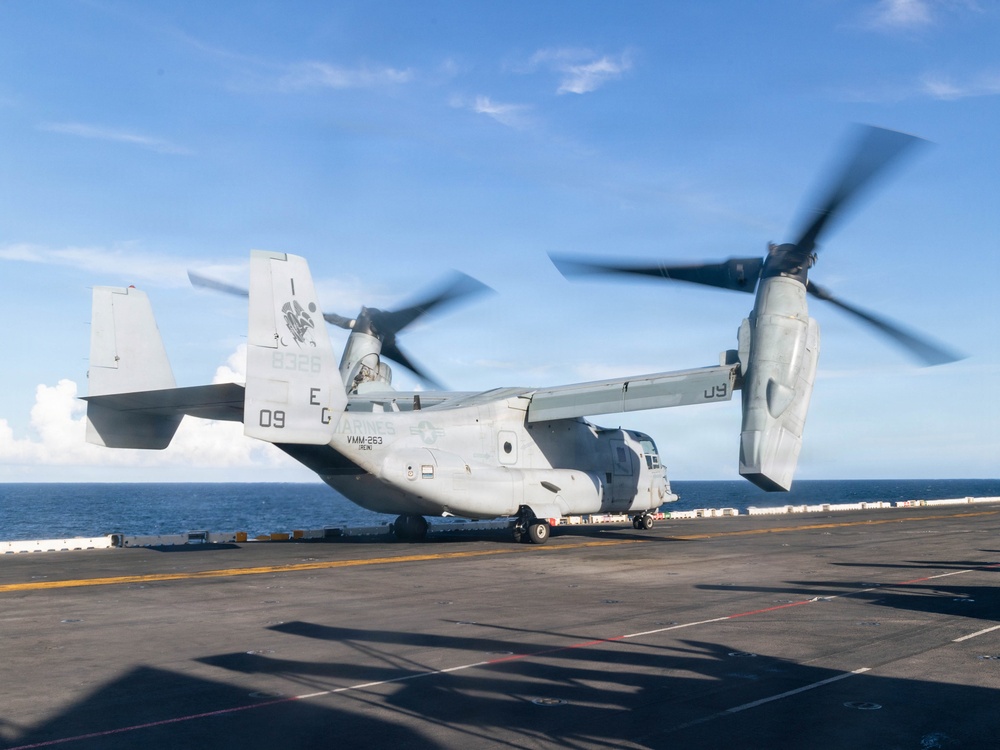22nd MEU(SOC) | Flight Operations Aboard the USS Iwo Jima