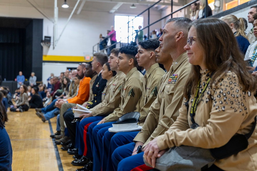 24th MEU adopts New Bridge Middle School
