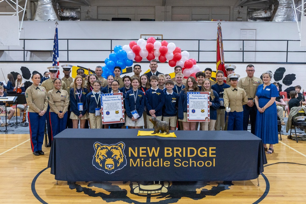 24th MEU adopts New Bridge Middle School