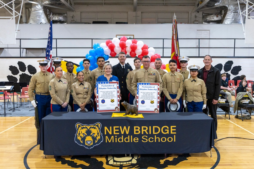 24th MEU adopts New Bridge Middle School