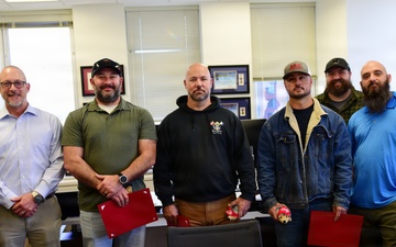 Wilson, Pickwick Lock teams receive Hedgehog Award for repair actions