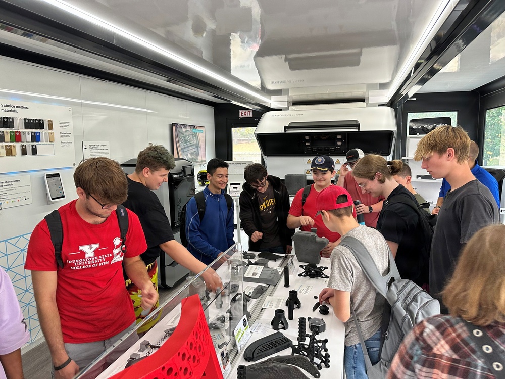 DoD Manufacturing Innovation Institutes Celebrate October as Manufacturing Month