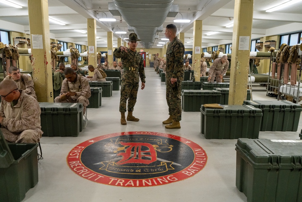 SMMC Ruiz visits MCRD Parris Island