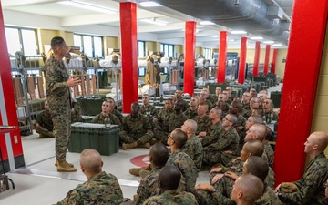 SMMC Ruiz visits MCRD Parris Island