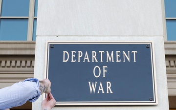 SW Hegseth Installs War Department Sign