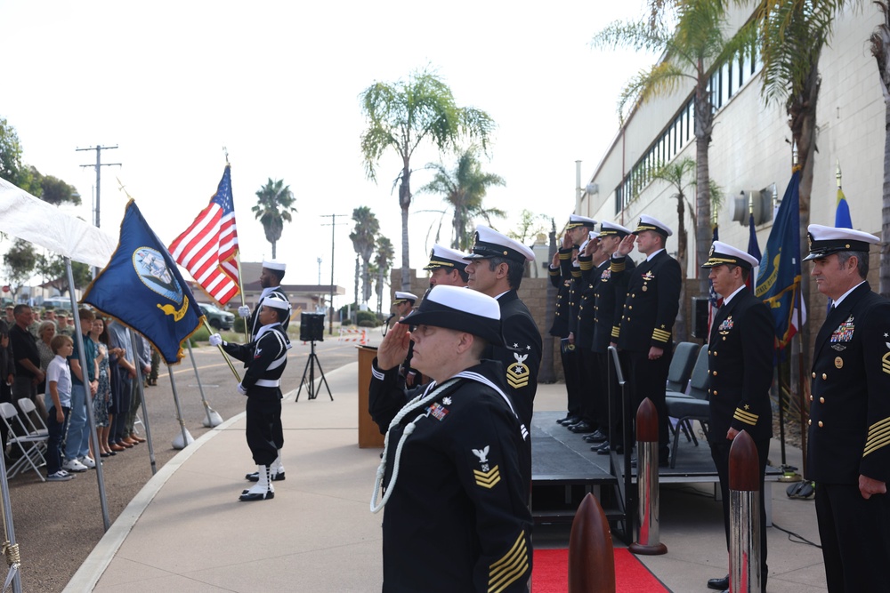 Explosive Ordnance Disposal Mobile Unit 11 Change of Command