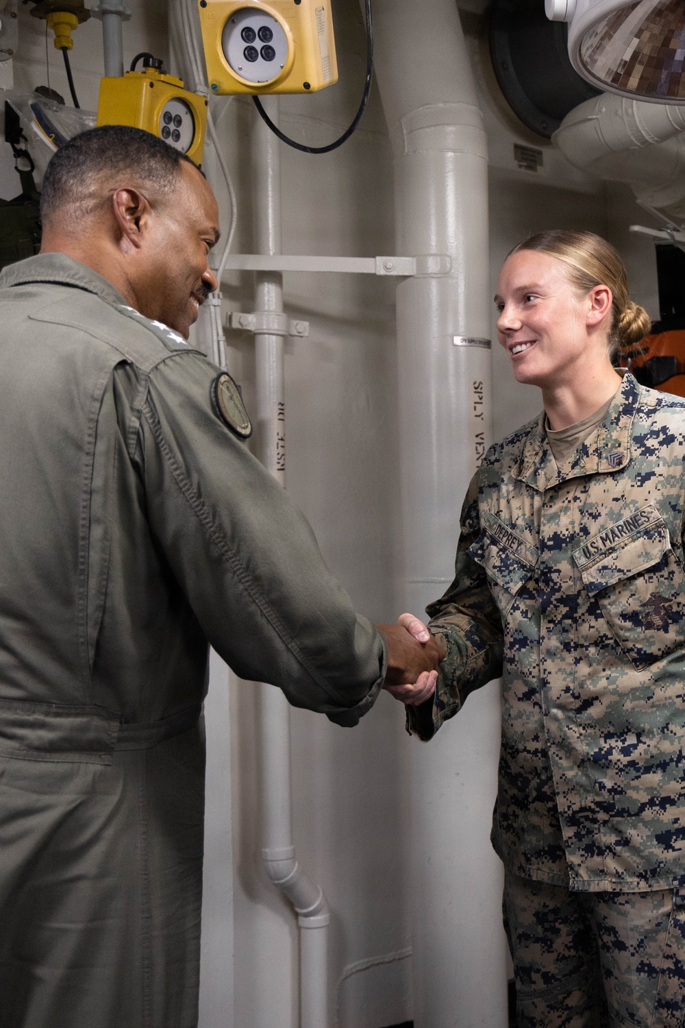 22nd MEU(SOC) | USSOUTHCOM Commander, Admiral Alvin Holsey visits USS Iwo Jima