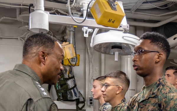 22nd MEU(SOC) | USSOUTHCOM Commander, Admiral Alvin Holsey visits USS Iwo Jima