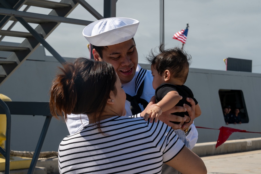 USS Michael Monsoor (DDG 1001) Returns to Homeport