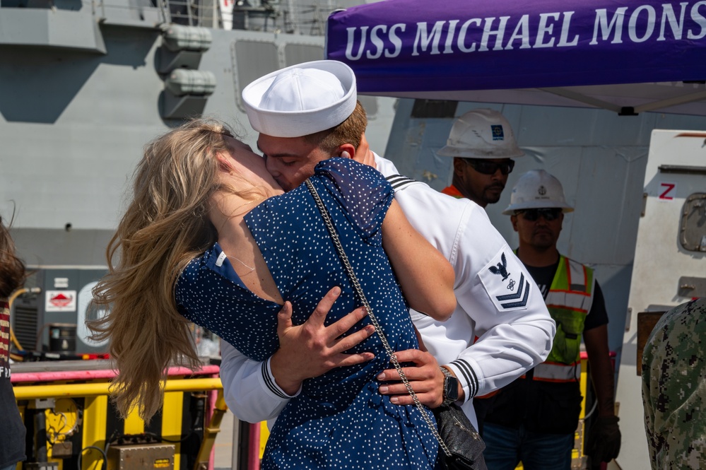 USS Michael Monsoor (DDG 1001) Returns to Homeport