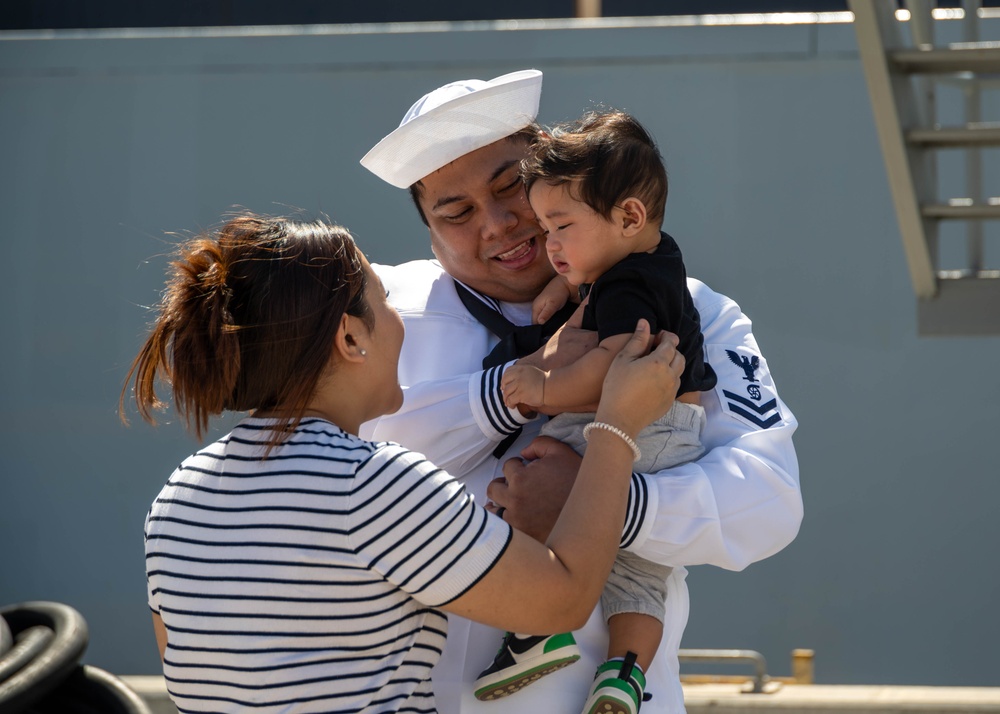 USS Michael Monsoor (DDG 1001) Returns to Homeport