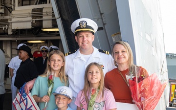 USS Michael Monsoor (DDG 1001) Returns to Homeport