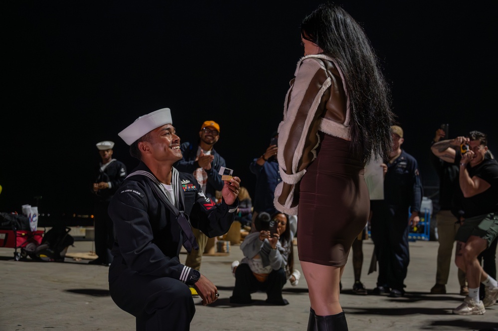 USS Curtis Wilbur (DDG 54) Returns to Homeport
