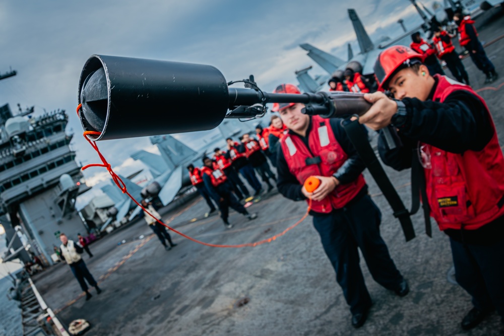 George Washington Conducts Fueling-at-Sea Evolution