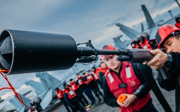 George Washington Conducts Fueling-at-Sea Evolution