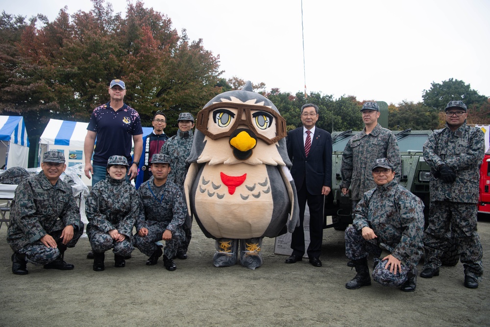 Yokota leadership meets community leaders for annual Mizuho, Musashimurayama festivals