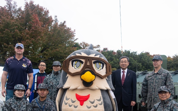 Yokota leadership meets community leaders for annual Mizuho, Musashimurayama festivals