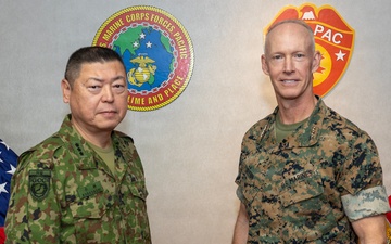 COMMARFORPAC meets with JGSDF DV