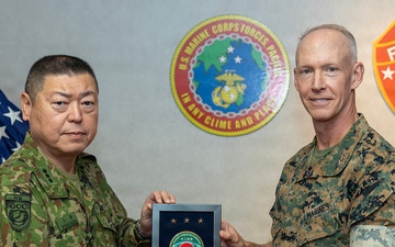 COMMARFORPAC meets with JGSDF DV