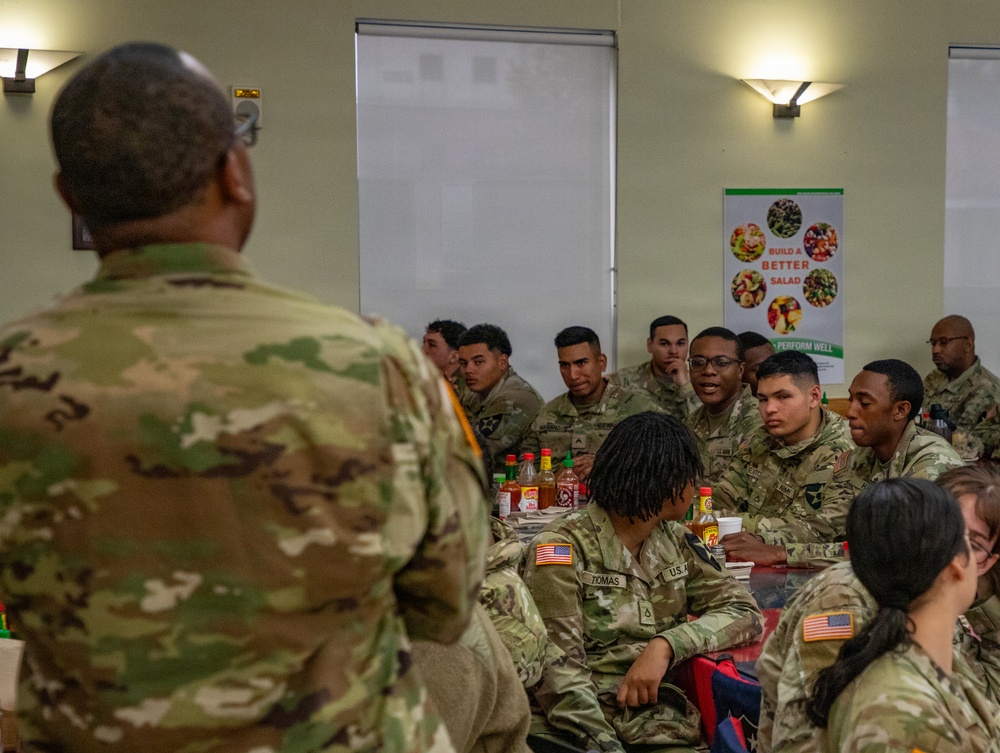 Champion Brigade junior Soldiers talk with Champion CSM