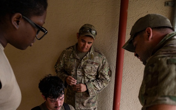 Osan EOD trains with U.S. Army counterparts