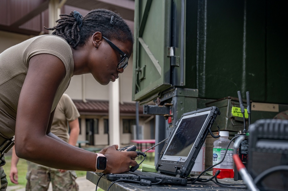 Osan EOD trains with U.S. Army counterparts