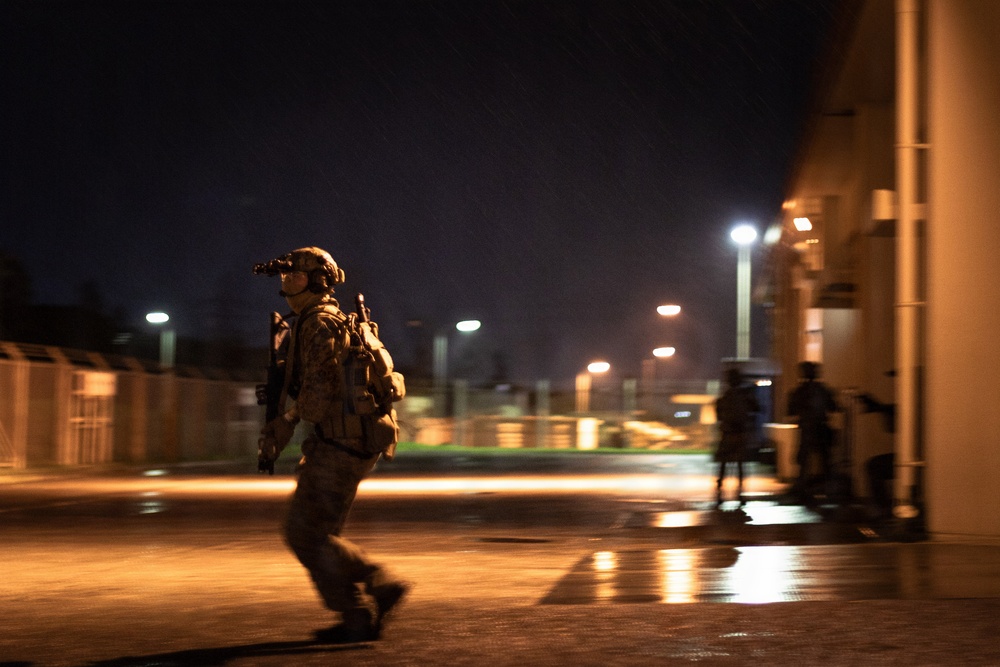 3rd Recon Bn. Conducts Close Quarters Tactics Course