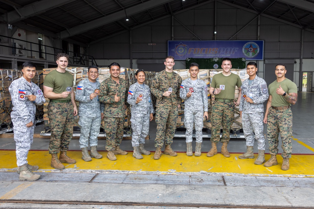 U.S. Marines with MRF-SEA, 1st MAW Support Foreign Disaster Relief Operations in Philippines