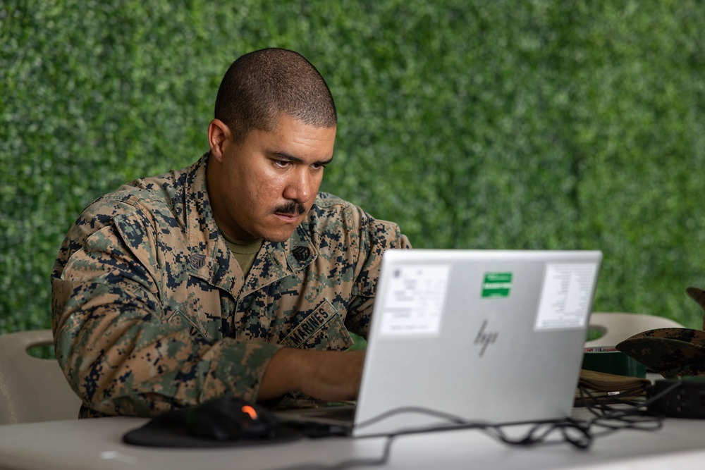 U.S. Marines with MRF-SEA, 1st MAW Support Foreign Disaster Relief Operations in Philippines