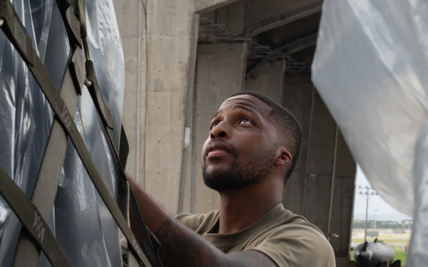 18th LRS Deployment and Distribution Flight Keeps Kadena’s Mission Moving