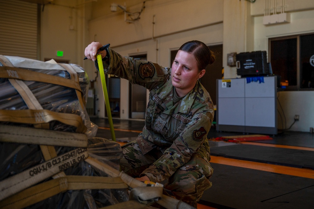 18th LRS Deployment and Distribution Flight Keeps Kadena’s Mission Moving