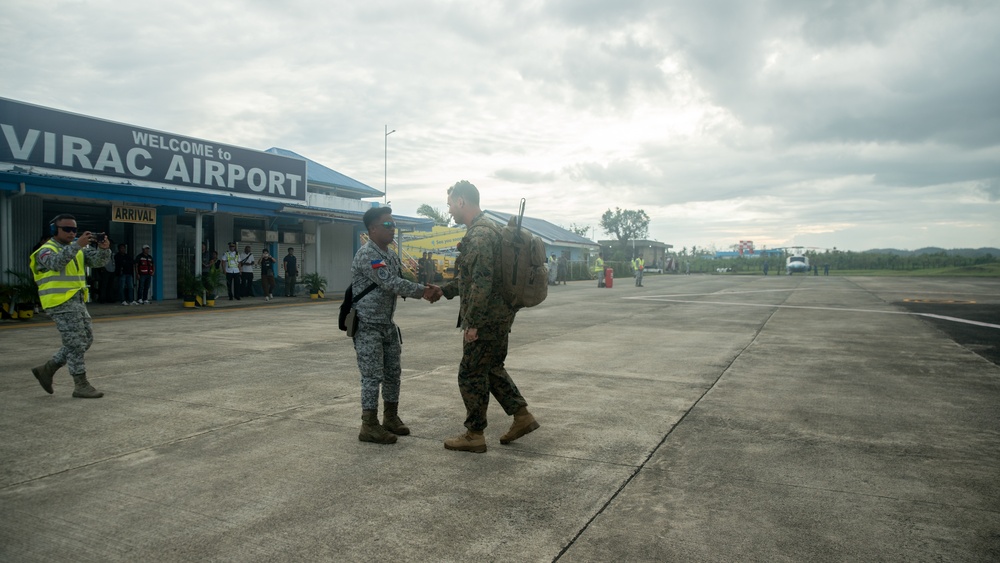 U.S. Marines Support Delivery of Family Food Packs in Philippines During Foreign Disaster Relief Operations