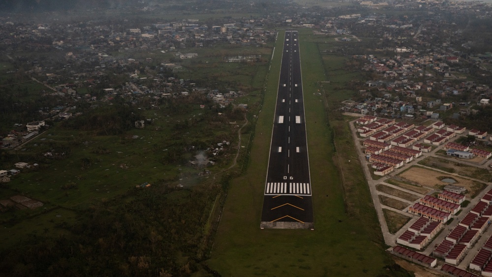 U.S. Marines Support Delivery of Family Food Packs in Philippines During Foreign Disaster Relief Operations