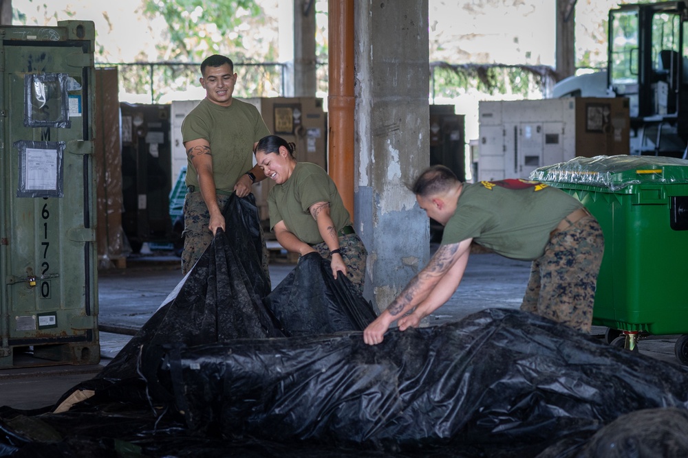 MRF-SEA Marines Establish Command Operations Center for Foreign Disaster Relief Operations